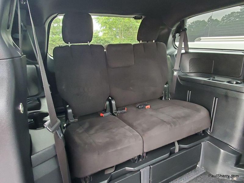 2014 Dodge Grand Caravan SXTImage 16