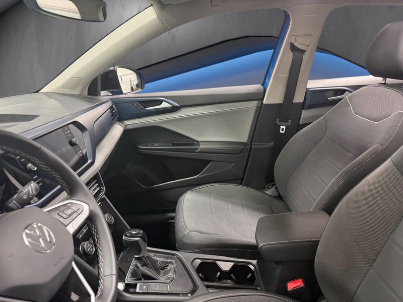 Used 2024 Volkswagen Taos SE w/SunroofImage 12
