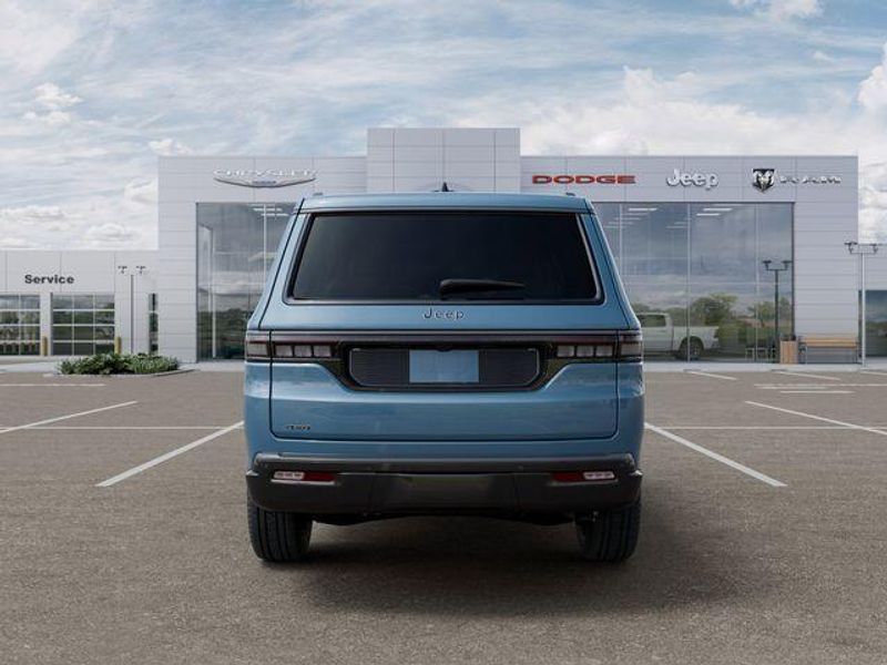 2026 Jeep Grand Wagoneer L Limited Altitude 4x4Image 7