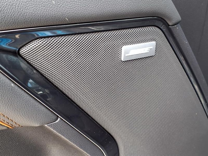 Used 2022 GMC Sierra 1500 AT4Image 9