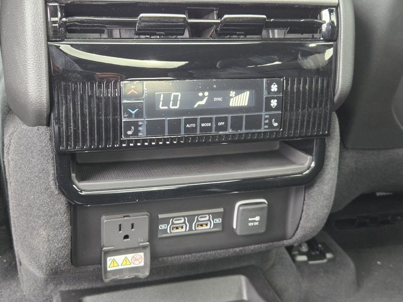 2026 Jeep Grand Wagoneer Limited Reserve 4x4
