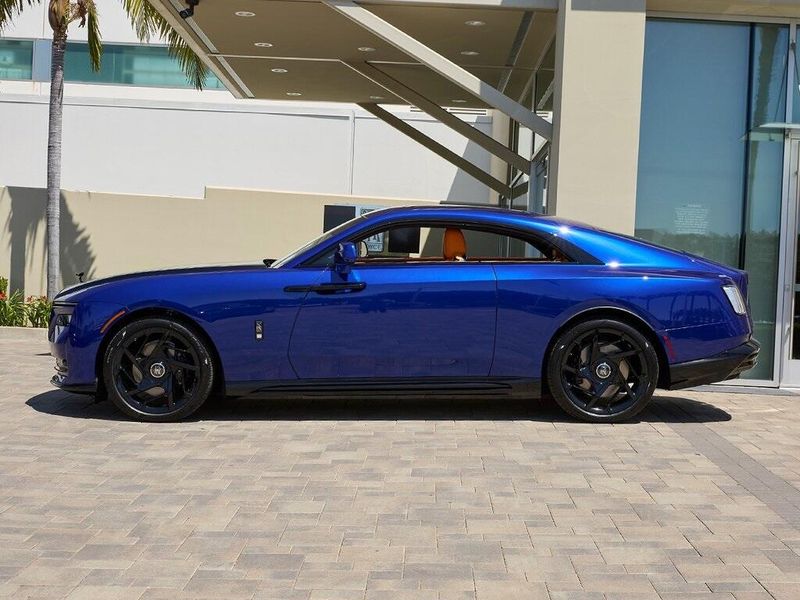 2025 Rolls-Royce Spectre Image 3