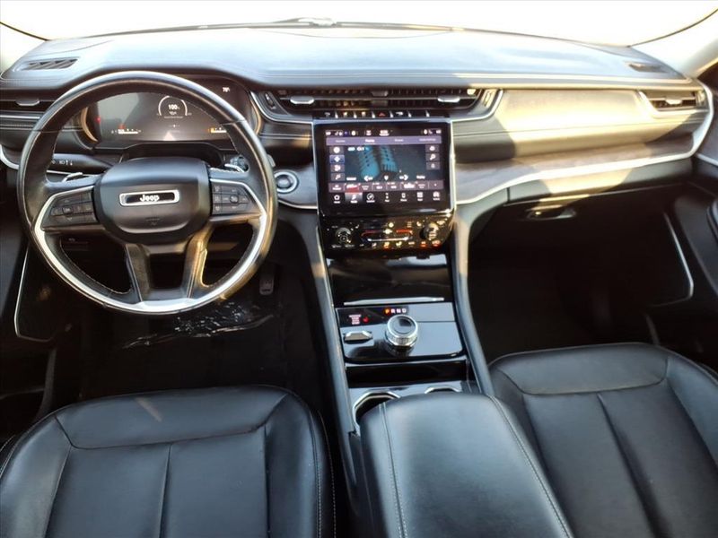 Used 2021 Jeep Grand Cherokee L LimitedImage 4