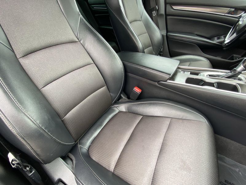 2018 Honda Accord Sedan Sport 1.5TImage 13