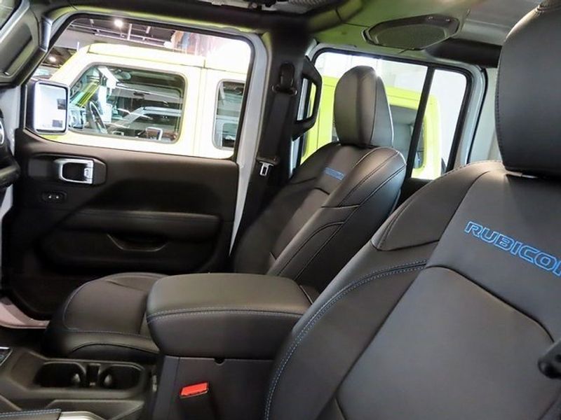 2022 Jeep Wrangler 4xE Unlimited Rubicon 4xeImage 11