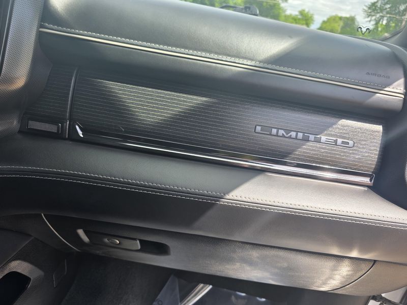 Used 2022 RAM 1500 LimitedImage 19