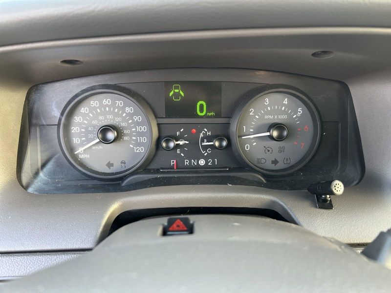 2010 Mercury Grand Marquis LSImage 9