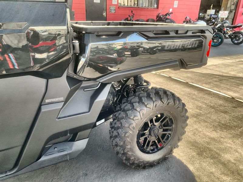 New 2025 Can-Am DEFENDER MAX LONE STAR CAB HD10 Image 11
