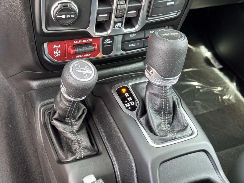 New 2026 Jeep Gladiator Mojave X 4x4