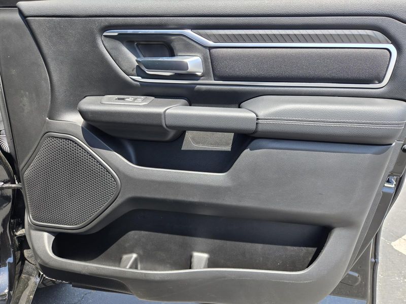 New 2026 RAM 1500 Big Horn Crew Cab 4x2 5'7' Box