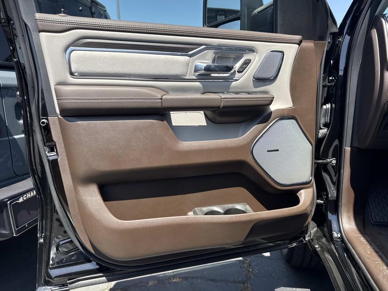 New 2026 RAM 1500 Laramie Crew Cab 4x4 5'7' Box