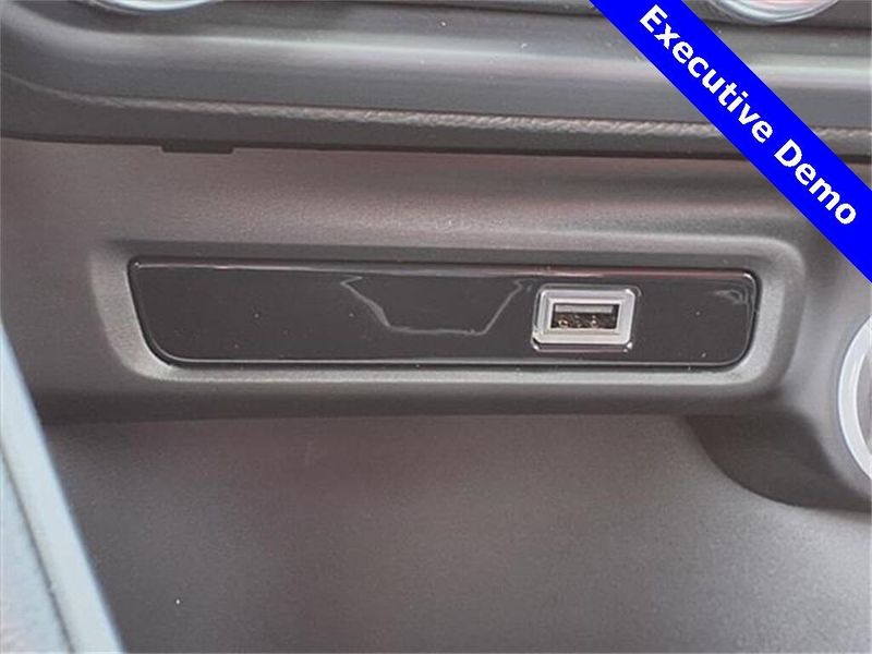 New 2025 Alfa Romeo Giulia RwdImage 24