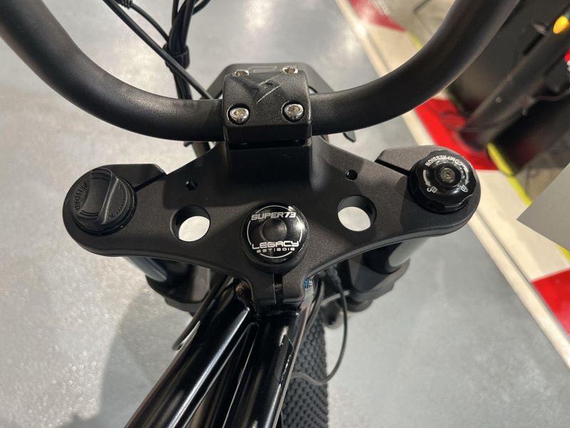 New 2025 Super73 Z Miami SE E-Bike Image 16