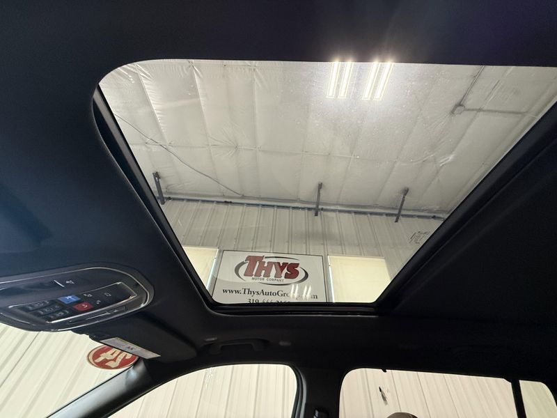 Used 2024 Jeep Grand Cherokee L LimitedImage 38
