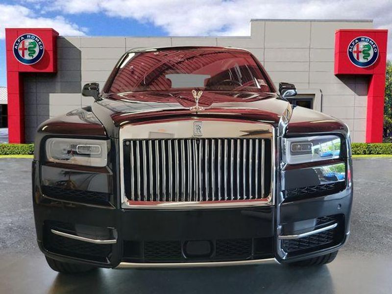 2020 Rolls Royce Cullinan photo 2