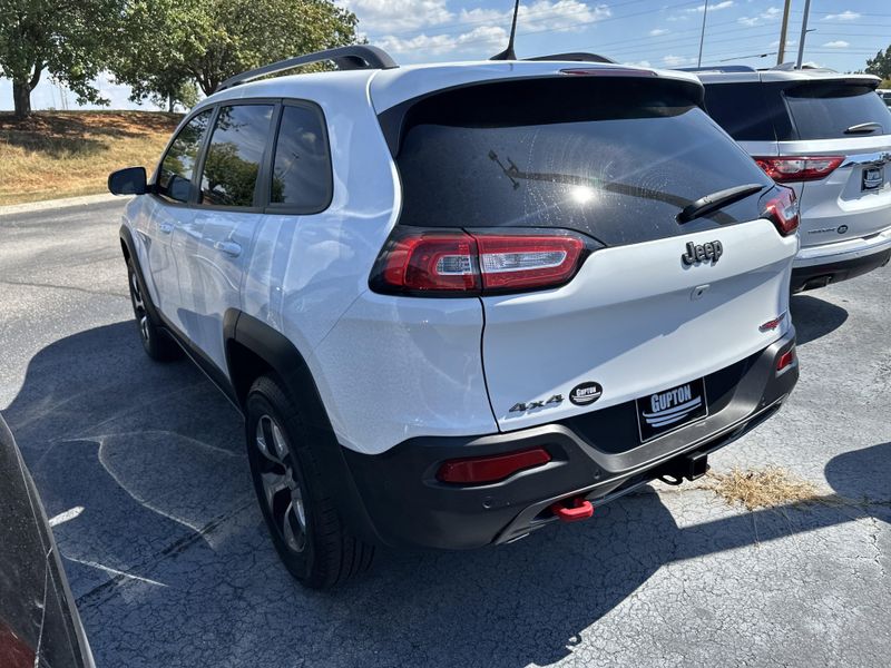 2018 Jeep Cherokee Trailhawk photo 8