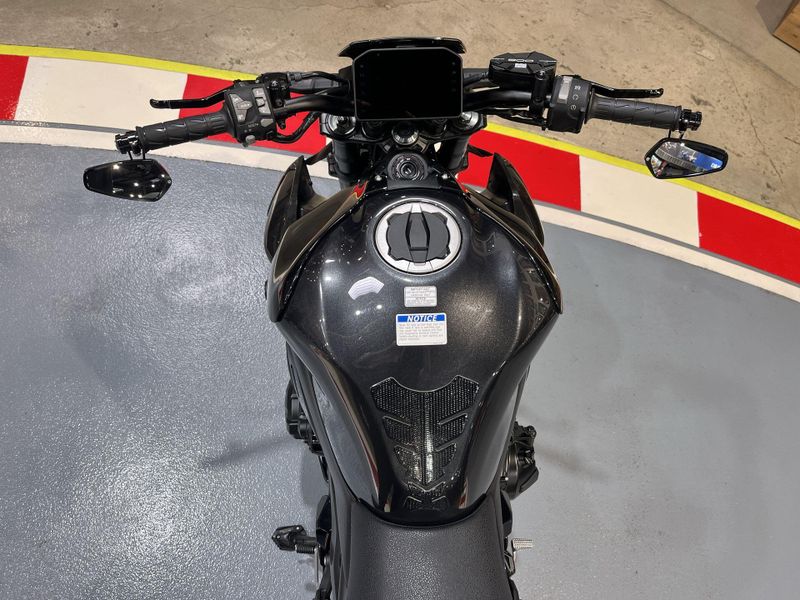 Used 2025 Kawasaki Z900 ABS Image 10