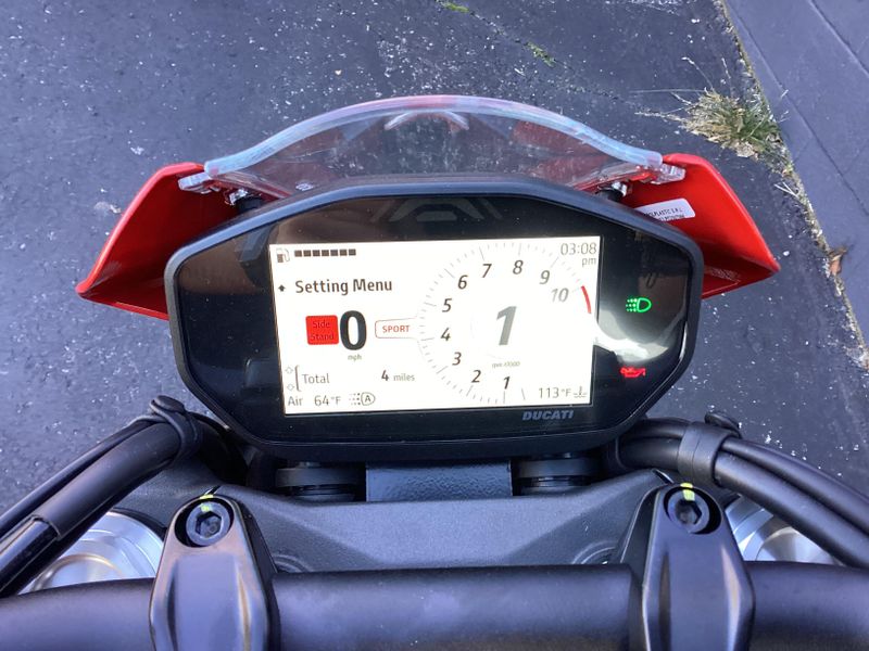 2025 Ducati MONSTER 937 