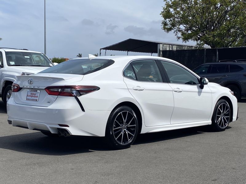 2021 Toyota Camry SEImage 4