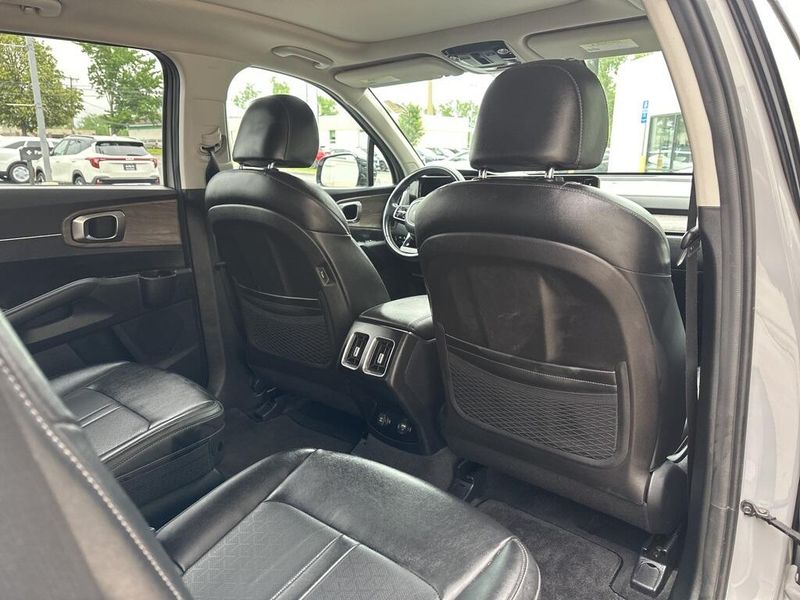 2022 Kia Sorento X-Line EXImage 18