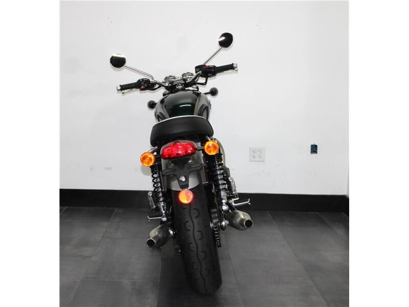 Used 2022 Triumph BONNEVILLE T100 GOLD LINE Image 2