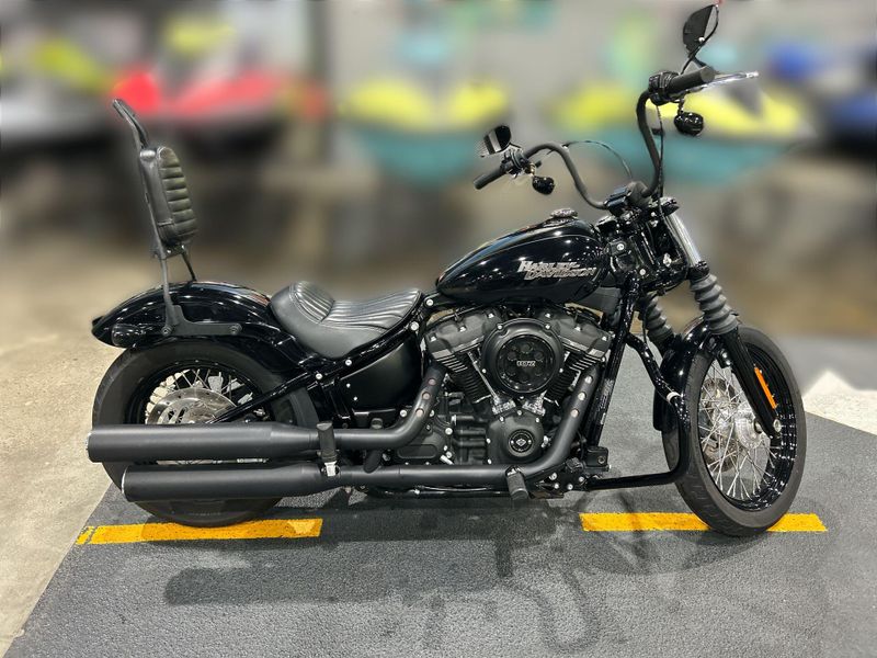 Used 2019 Harley-Davidson SOFT TAIL STREET BOB Image 15
