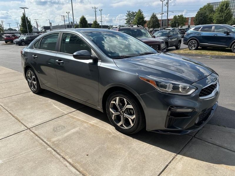 2019 Kia Forte LXSImage 3