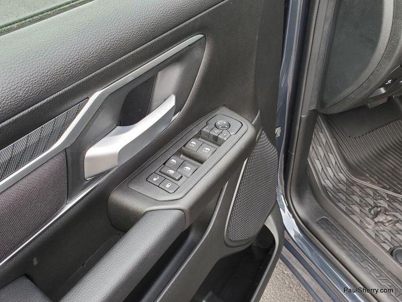 2025 RAM 1500 Big Horn Crew Cab 4x4 5