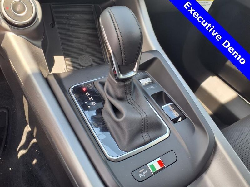 New 2025 Alfa Romeo Tonale VeloceImage 18
