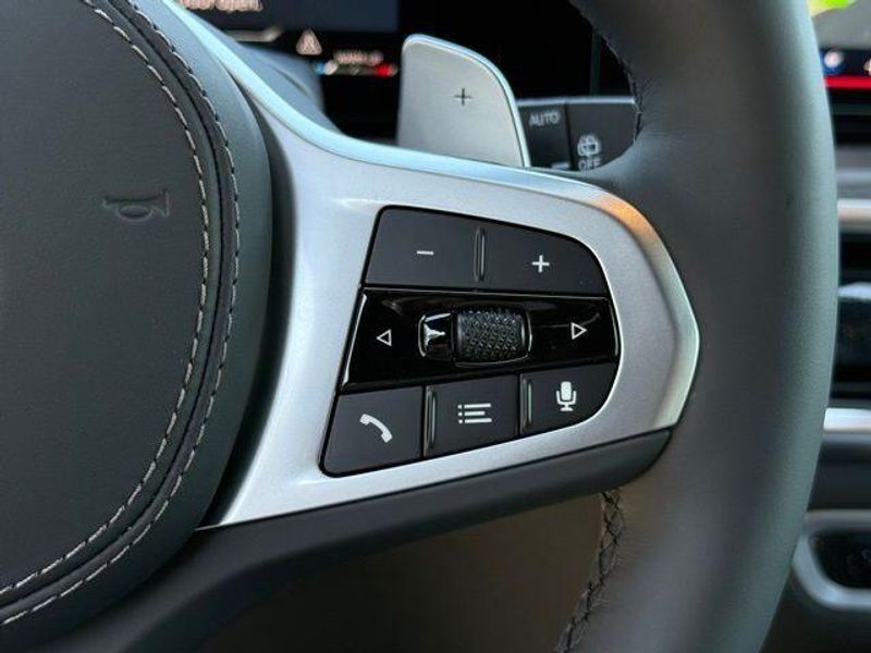 New 2026 BMW X7 xDrive40iImage 23