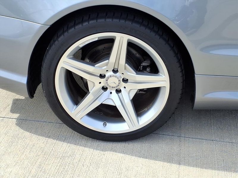 Used 2011 Mercedes-Benz SL 550 550Image 15