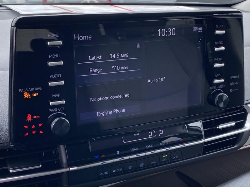 2024 Toyota Sienna LEImage 22
