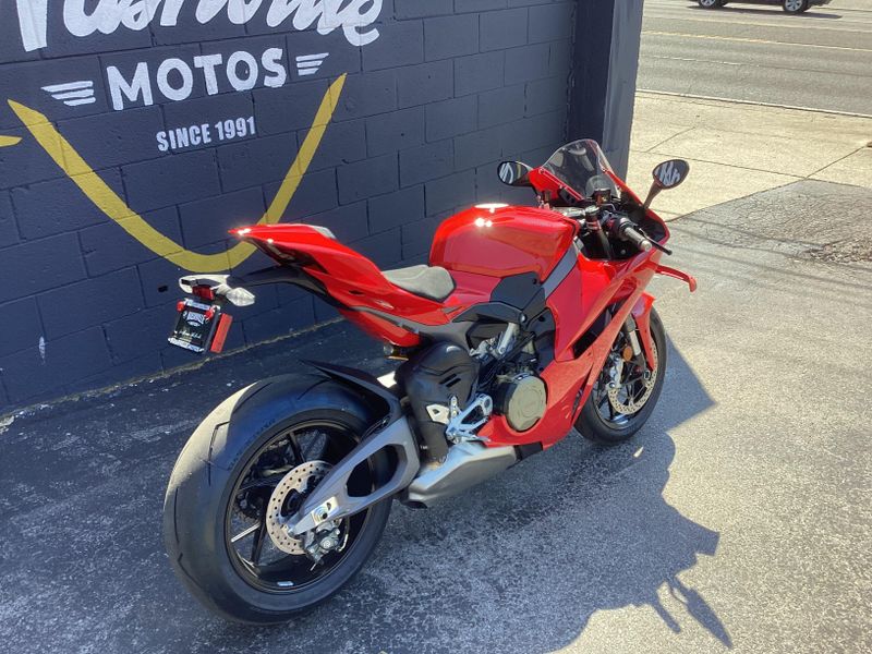 New 2026 Ducati Panigale V4 