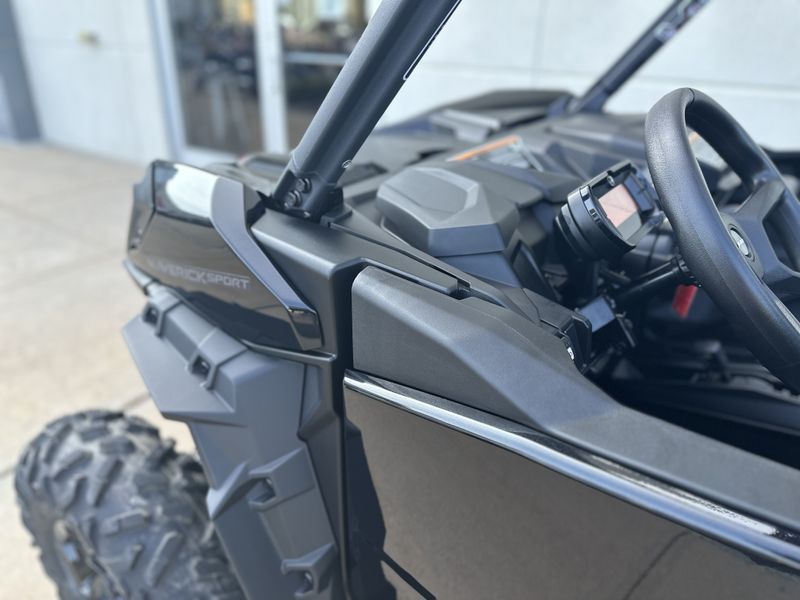 2025 Can-Am Maverick Sport DPS 1000RImage 6