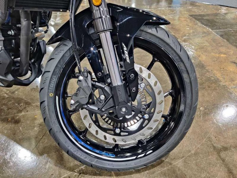 Used 2023 CFMOTO 300NK Image 15