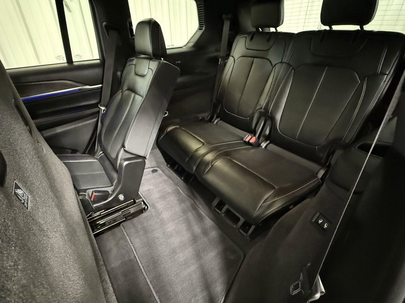 Used 2021 Jeep Grand Cherokee L OverlandImage 21