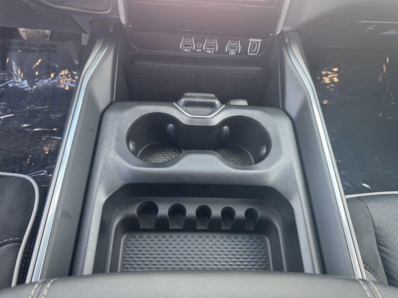 2025 RAM 1500 LaramieImage 21