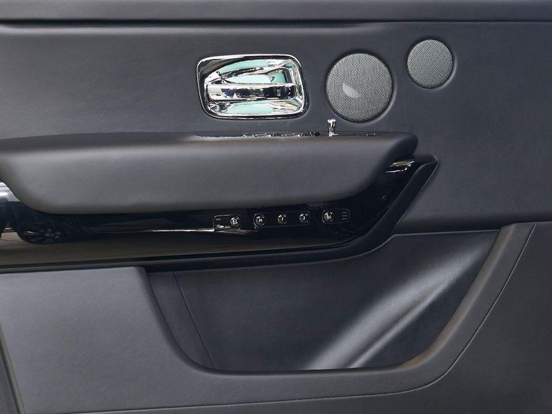 Used 2024 Rolls-Royce Cullinan Image 14