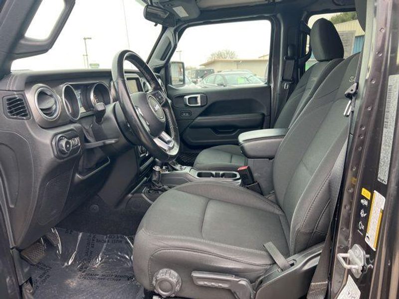 2020 Jeep Wrangler Unlimited SaharaImage 9