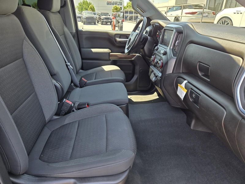 Used 2022 Chevrolet Silverado 1500 LTD 2WD Crew Cab 147 LT
