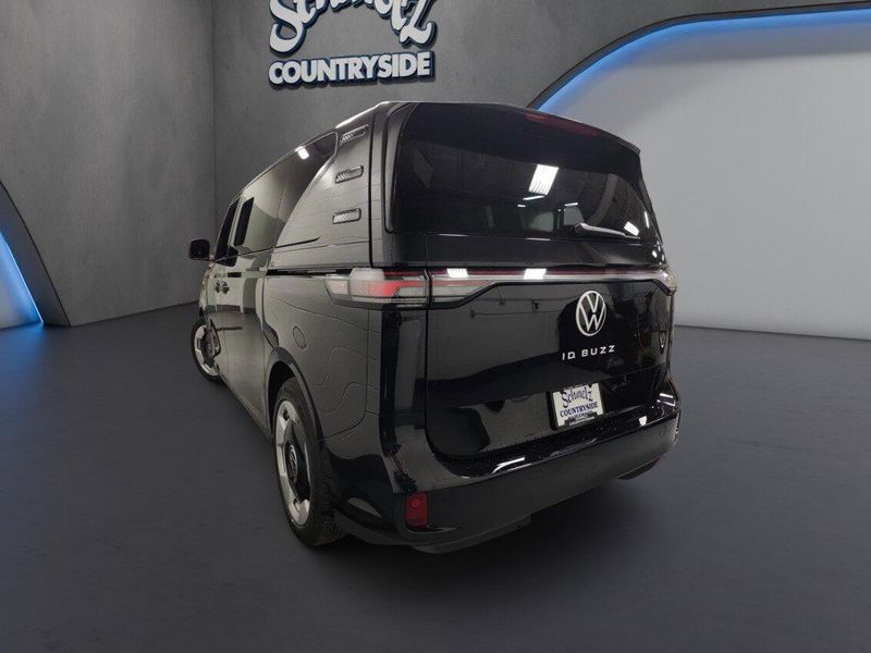 Used 2025 Volkswagen ID. Buzz Pro SImage 8