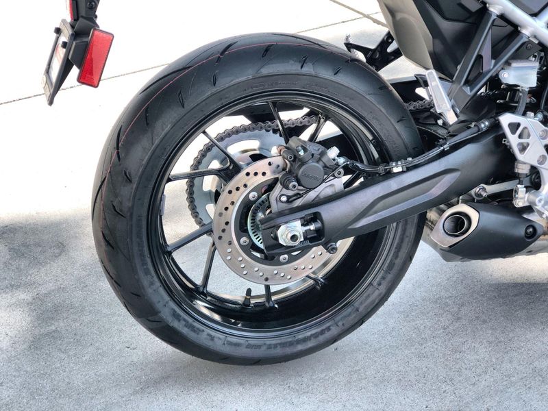 New 2026 Suzuki GSX-8R Image 21