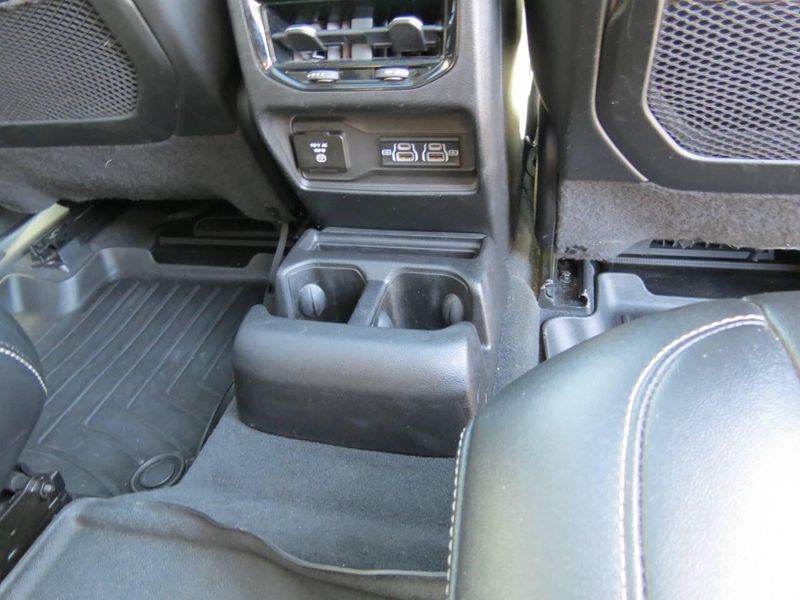 2022 Jeep Grand Cherokee L Limited 4x4 4dr SUVImage 28