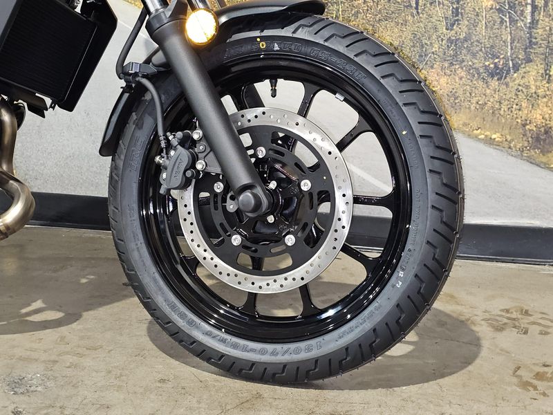 2025 Kawasaki Eliminator Image 5