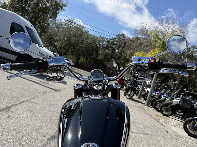 2021 BMW R 18 First Edition