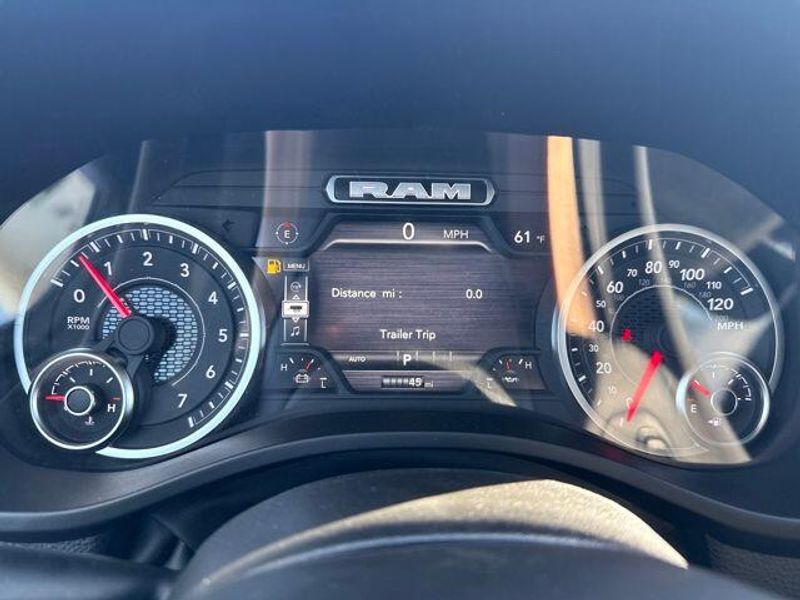 2026 RAM 1500 Big Horn Crew Cab 4x4 5'7' Box