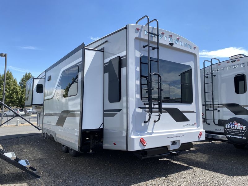 New 2026 NORTHWOOD MFG Arctic Fox NXT 325MKImage 4