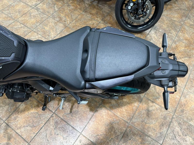 2024 Yamaha MT-09 Image 12