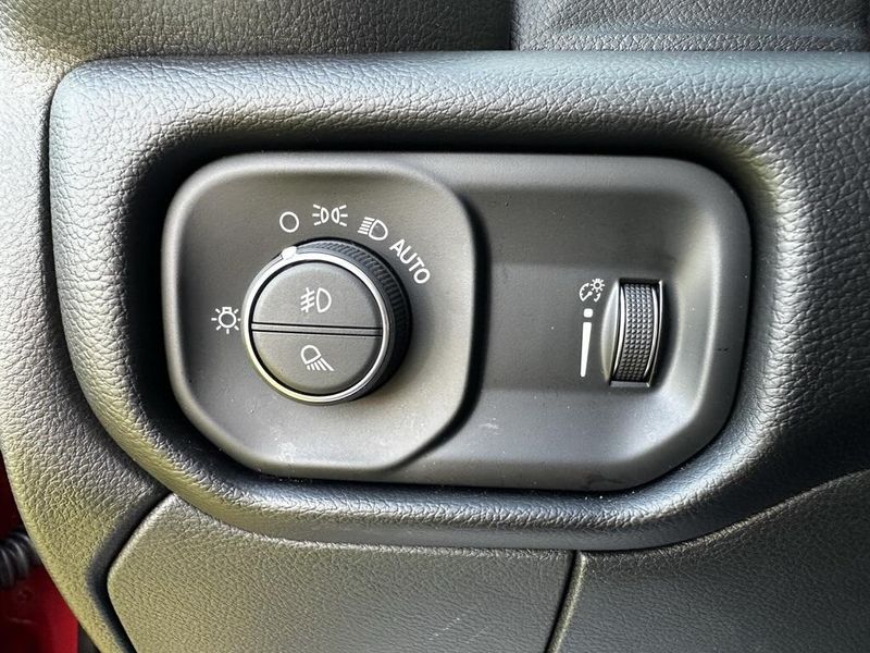 2024 Ram 2500 Big Horn photo 15