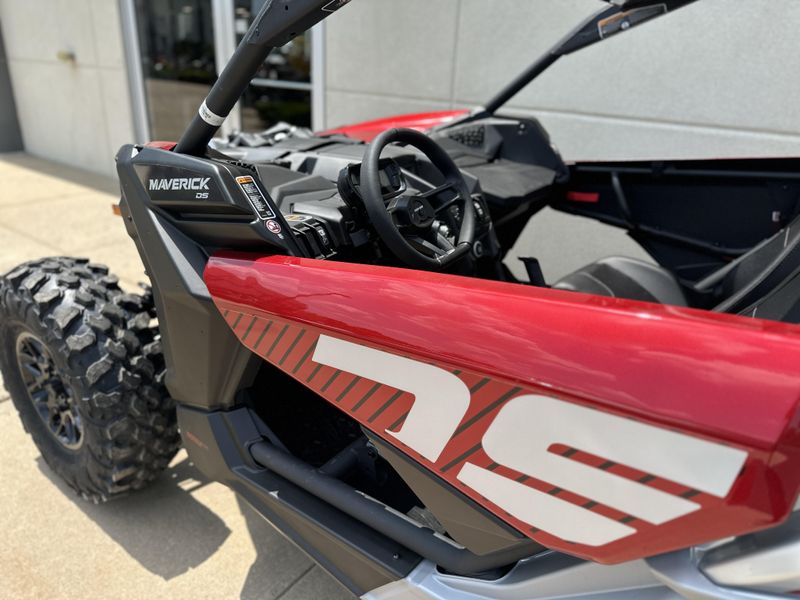 2025 Can-Am MAVERICK X3 X DS TURBO RR SMARTSHOXImage 8